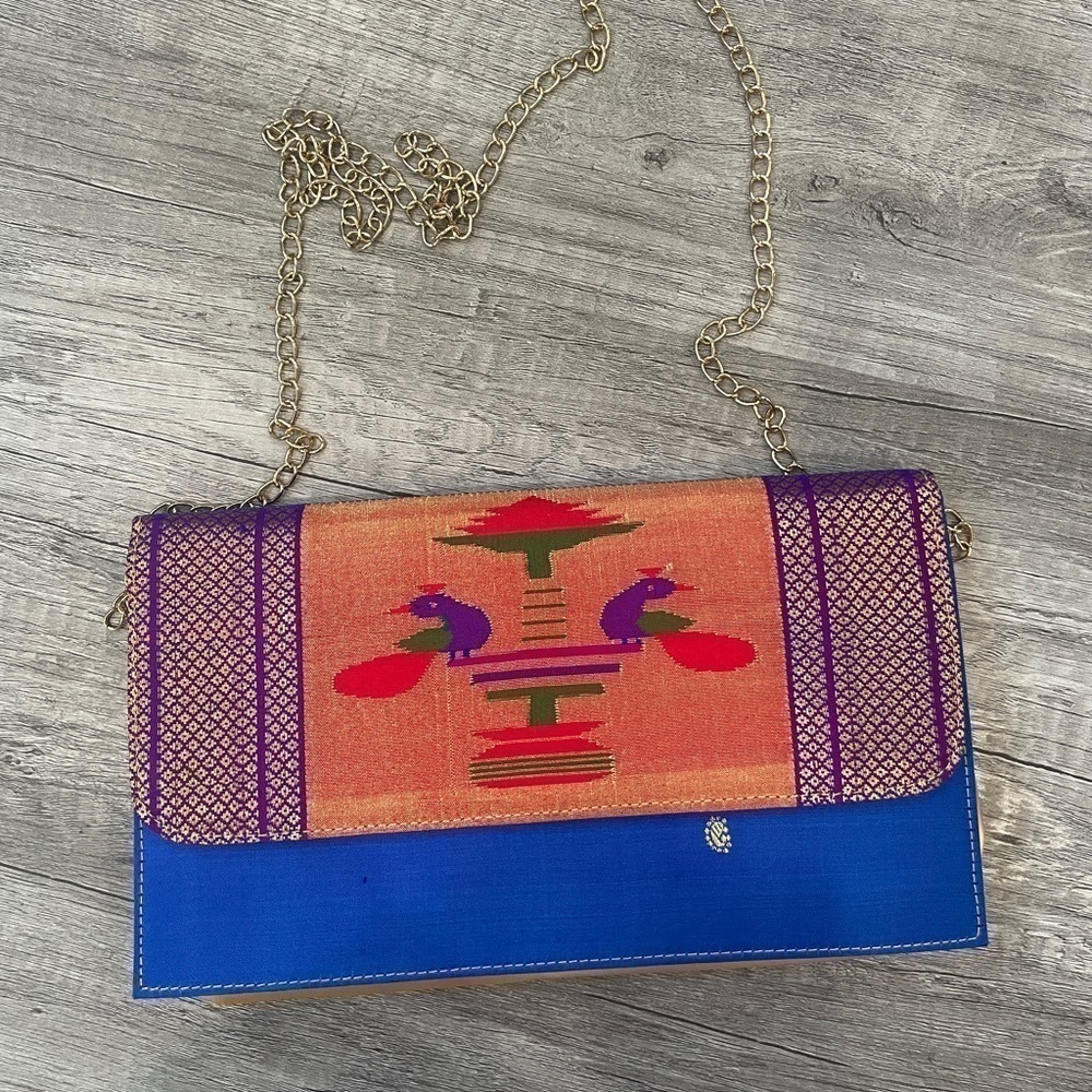 Colorful Hard Shell Peacock Envelope Bag with Chain Strap
